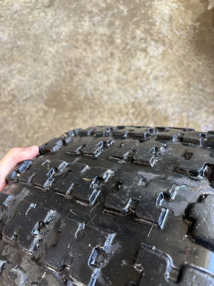 Penus traseiros moto 4 (20x11-9)