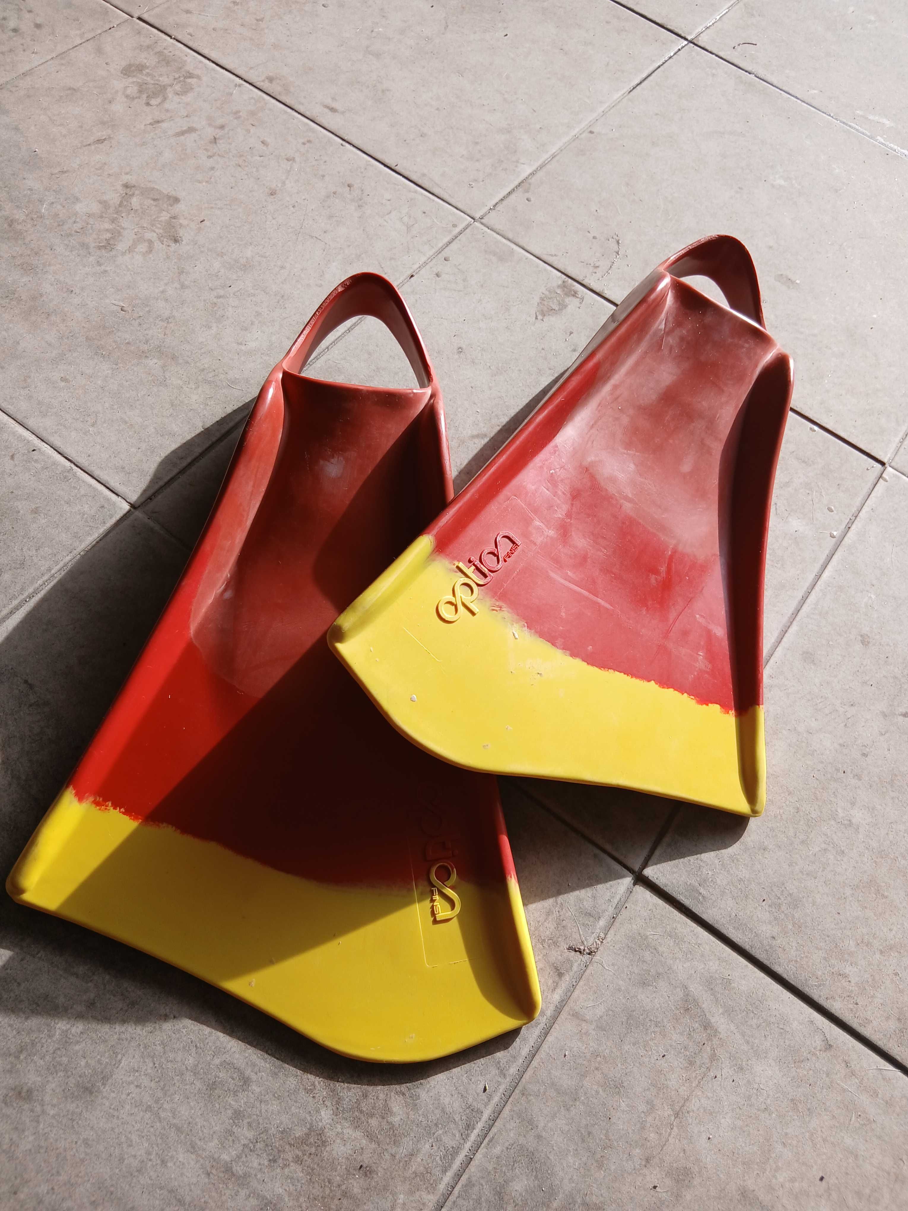 Fins para bodyboard tam.41, usados 1 vez.