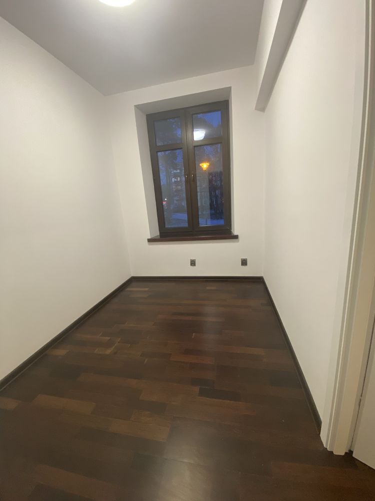 Sprzedam atrakcyjny apartament 48m2 w centrum Pionek