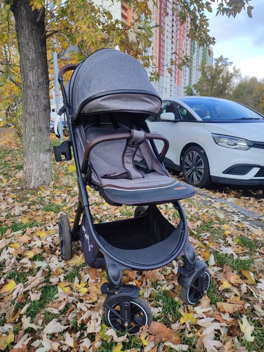 Прогулянкова коляска Ninos Nava, Black, чорний