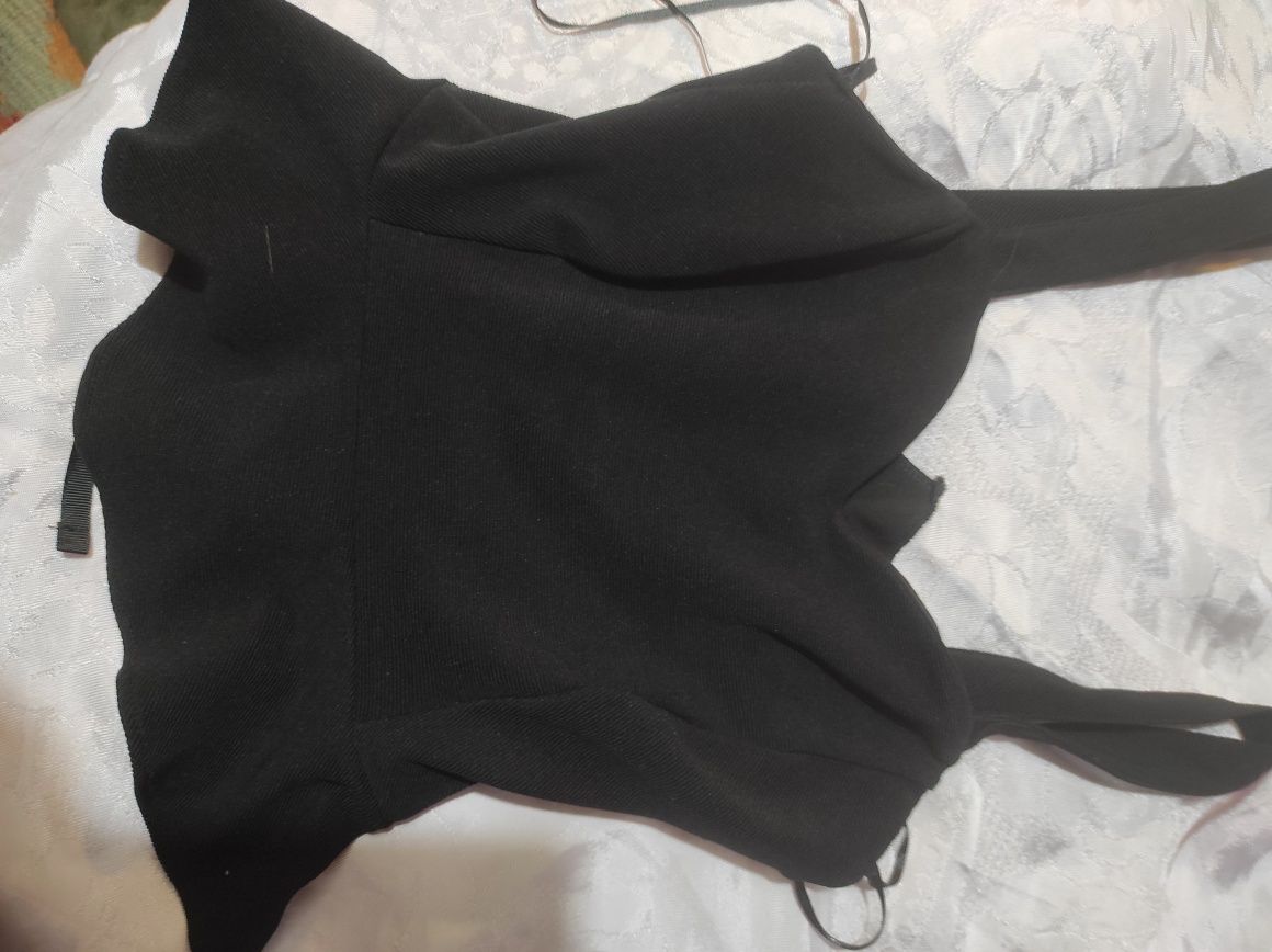 Blusa com fita nas costas