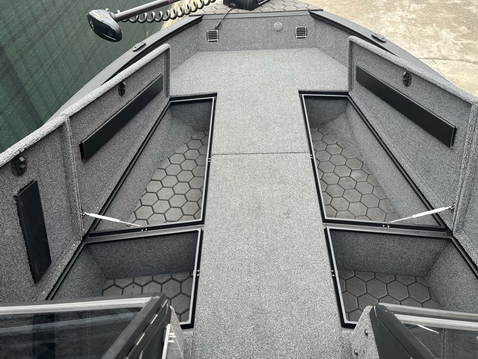 Човен Powerboat 615 Competition з Yamaha 200