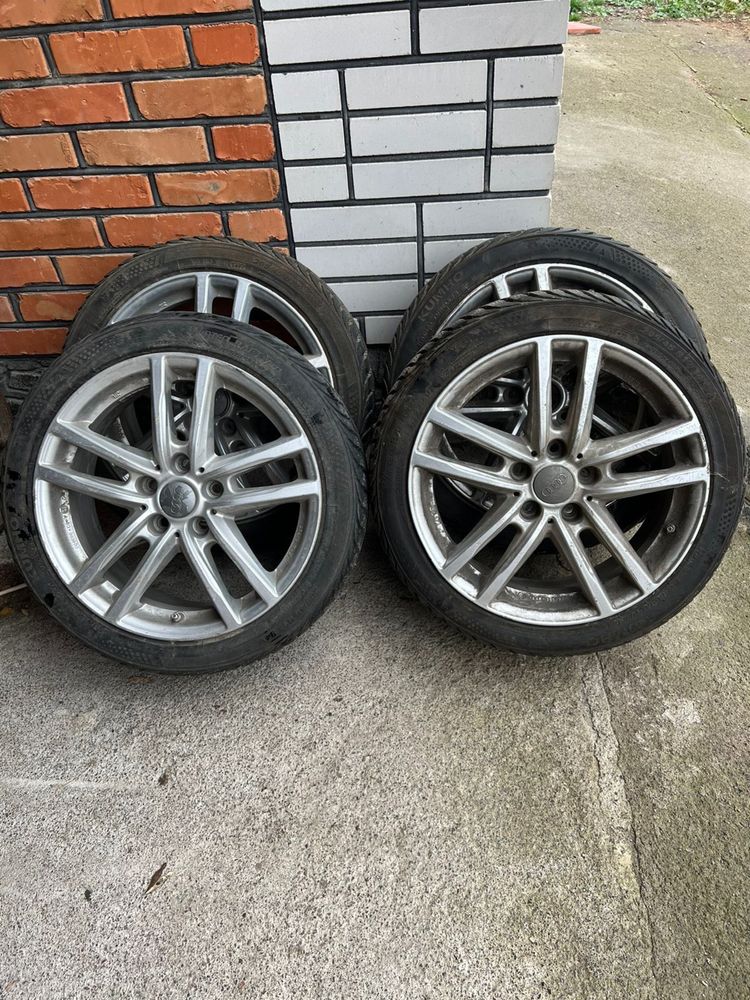 Диски Audi 5х112 з зимніми шинами Kumho 205/45/R17