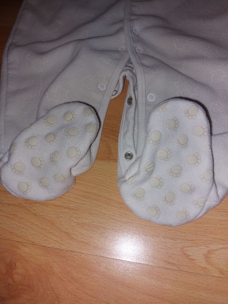 Pajacyk polarowy ciepły owieczka kremowy M&Co baby 74-80cm