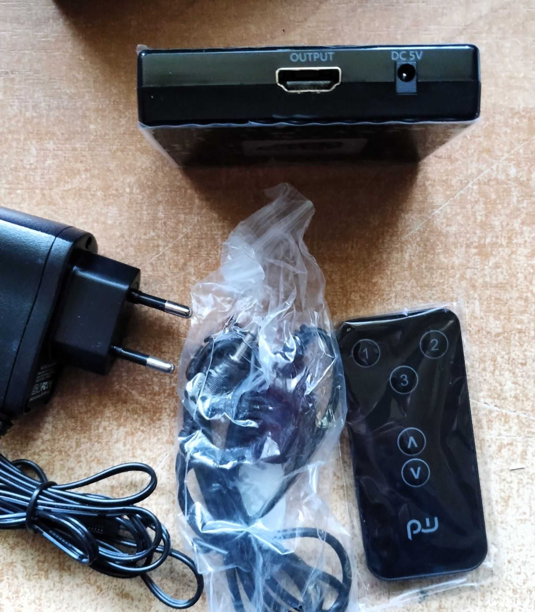 CSL Przełącznik HDMI 4k 3-portowy Switch HDMI przełącznik