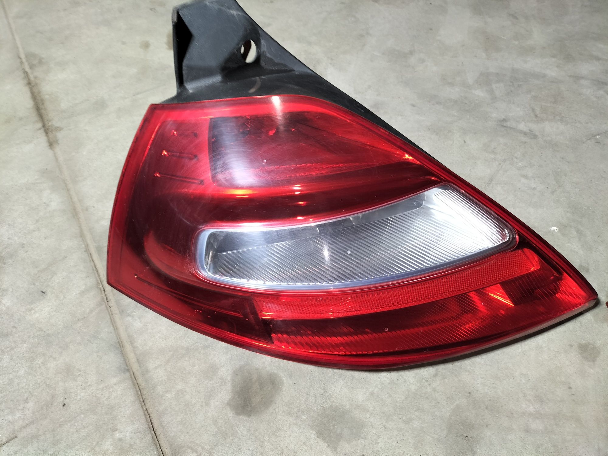 Renault Megane II 3D HB Lift lampa lewa tył tylna i inne