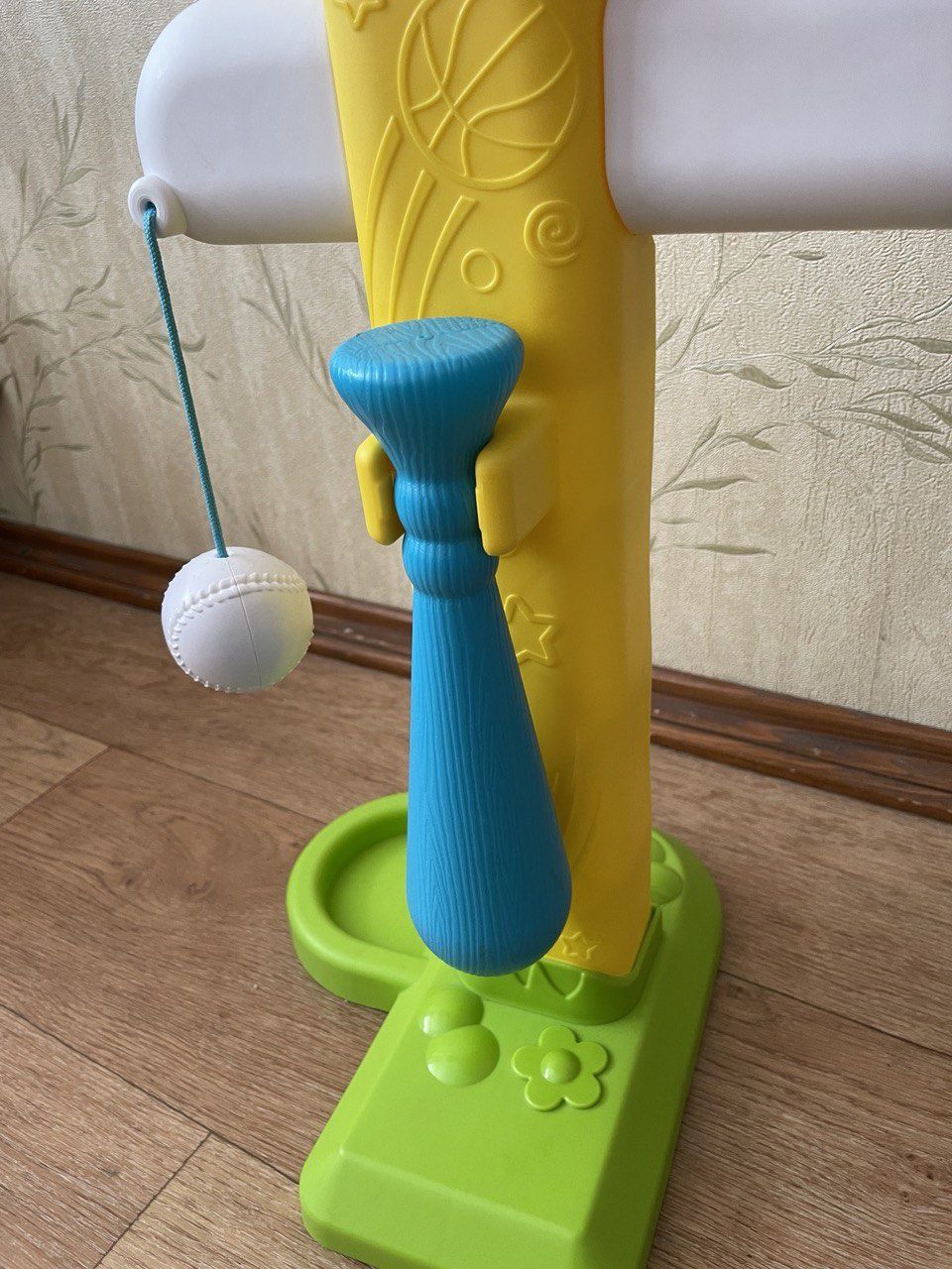 Продам ігровий центр Fisher price