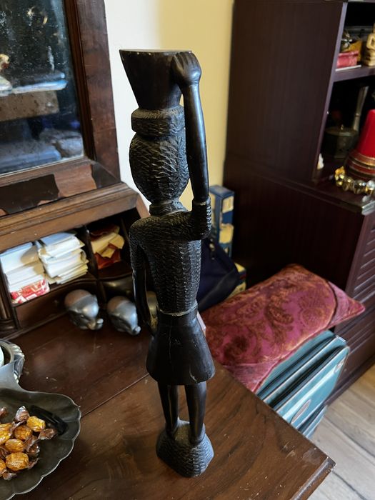 Estatua de pau preto Moçambique