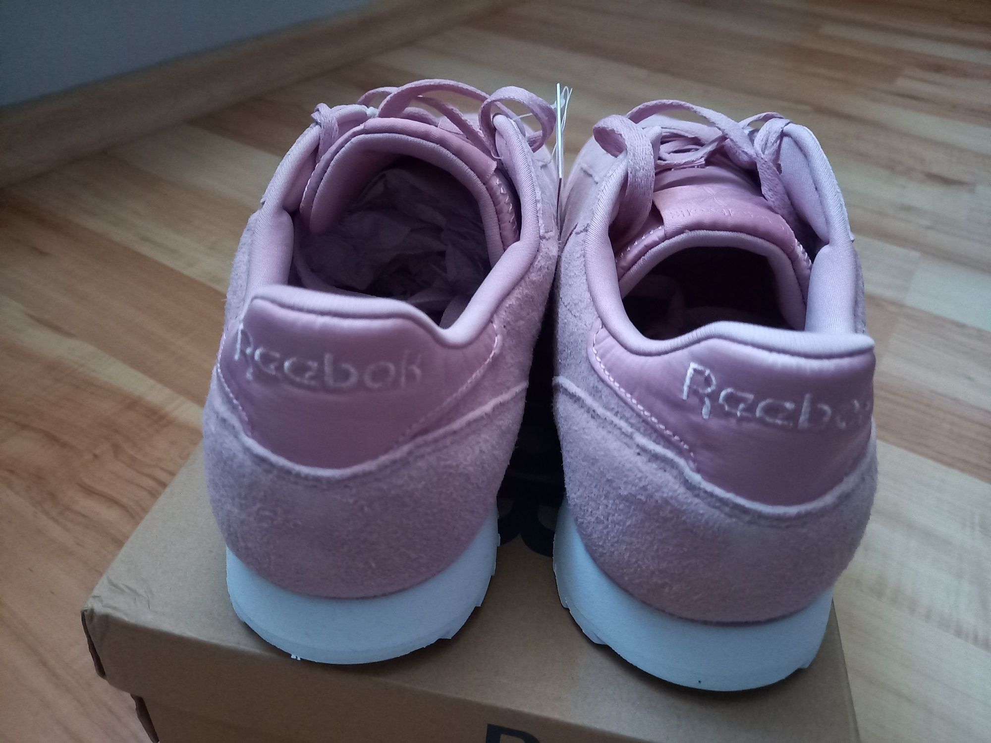 Buty sportowe Reebok, skóra, różowe, rozmiar 42,5 (11), CL LTHR