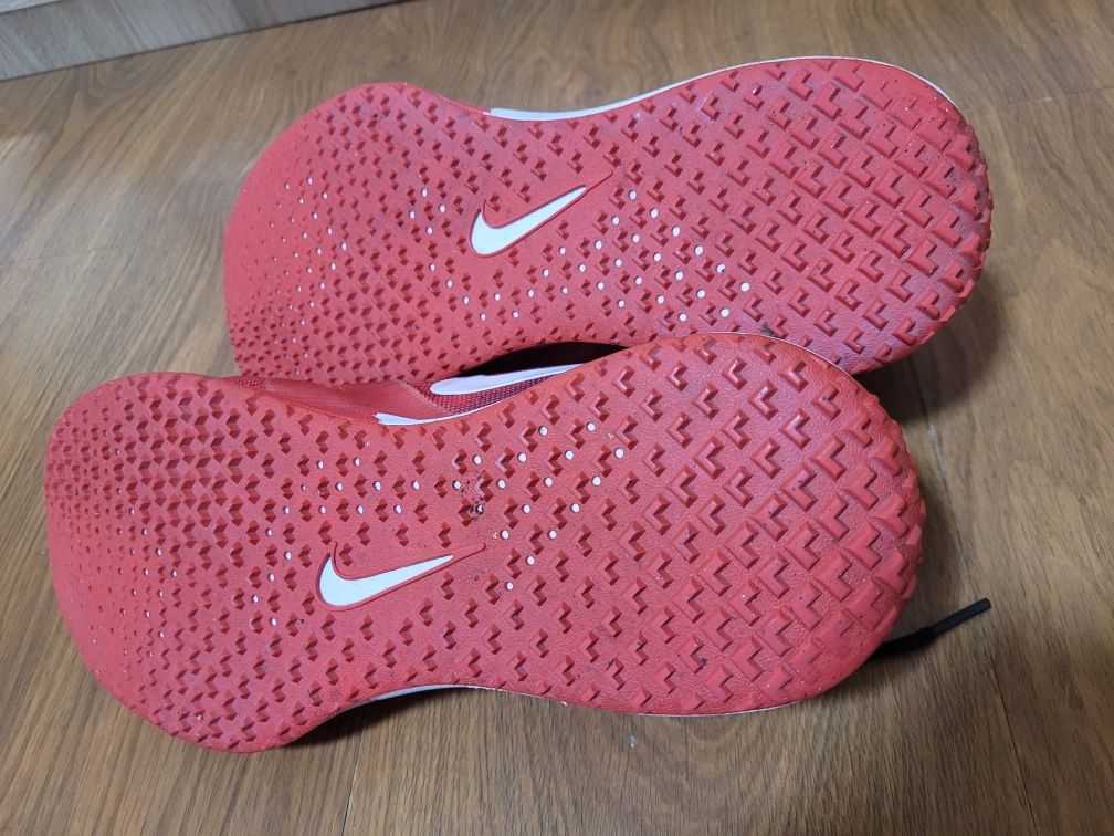 Топ оригінал Nike Training 45р (29см)