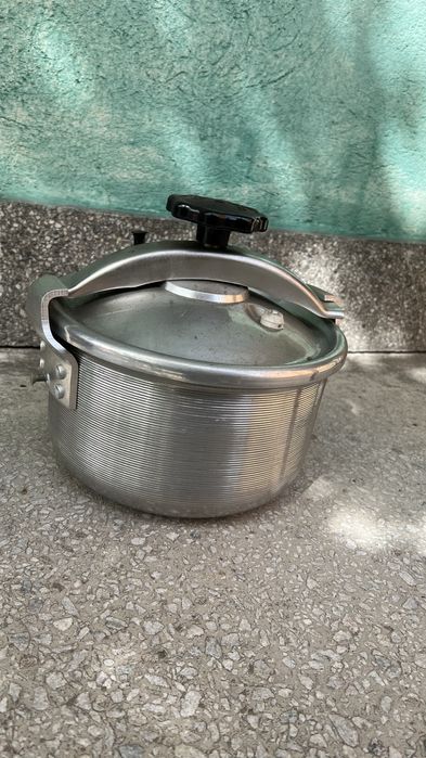 Szybkowar garnek ciśnieniowy z czasów PRL