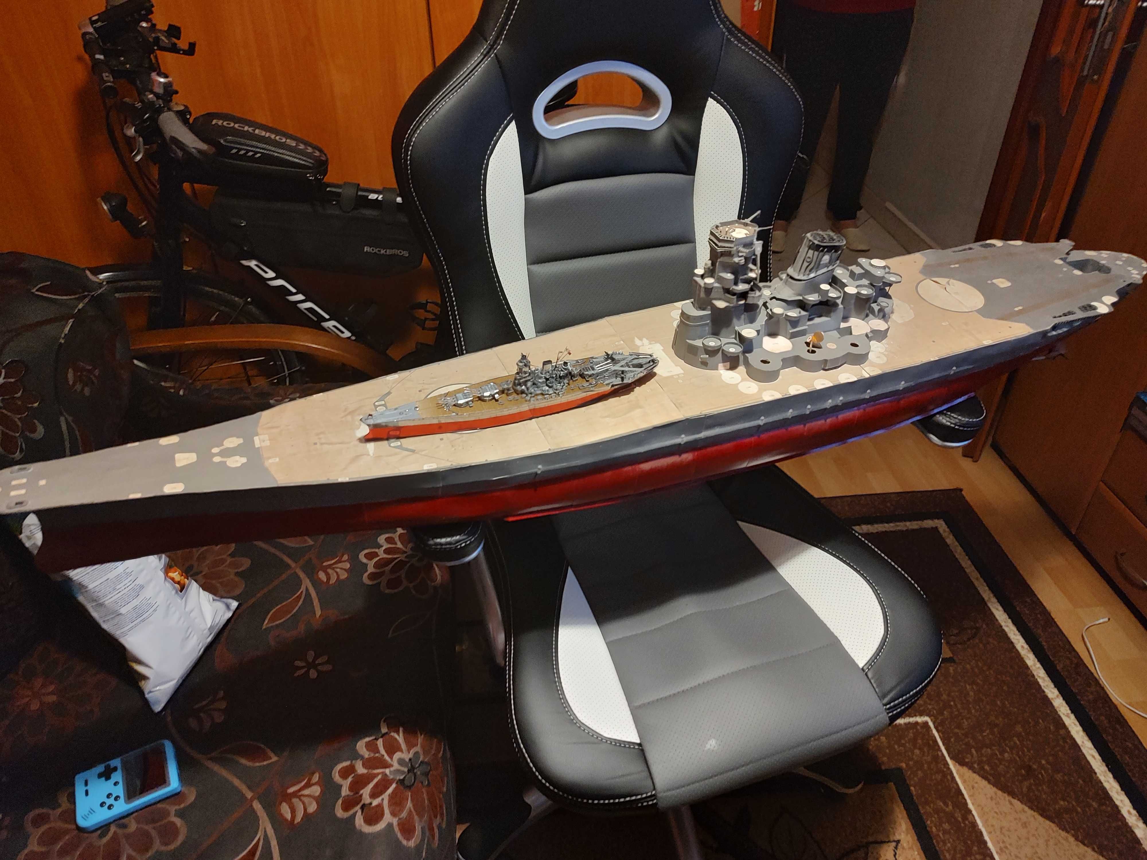 Metalowy model pancernika Yamato 1:800 30cm z zestawu Piececool Gotowy