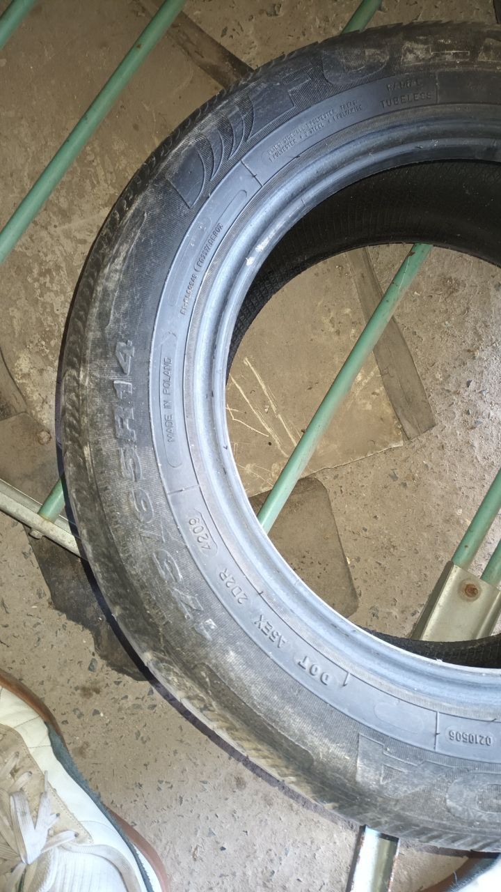 Продам шини r13 комплектом і по одній