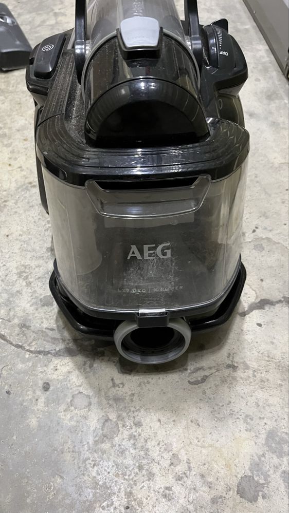Пилосос AEG LX7-2-ECO без мішка. Німеччина виробник