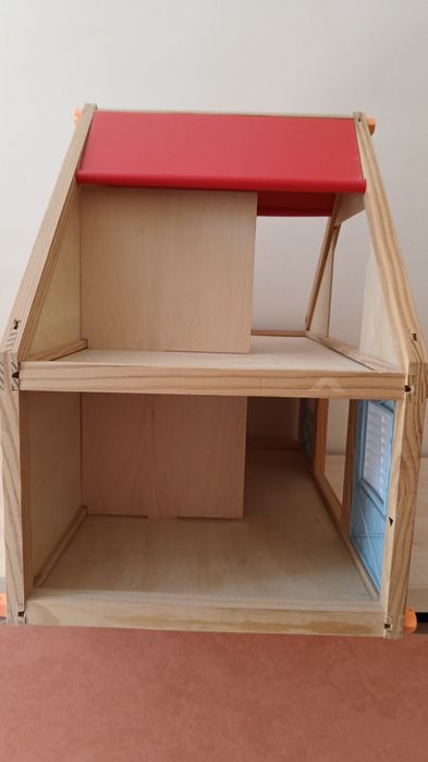 Drewniany domek dla lalek - Lidl