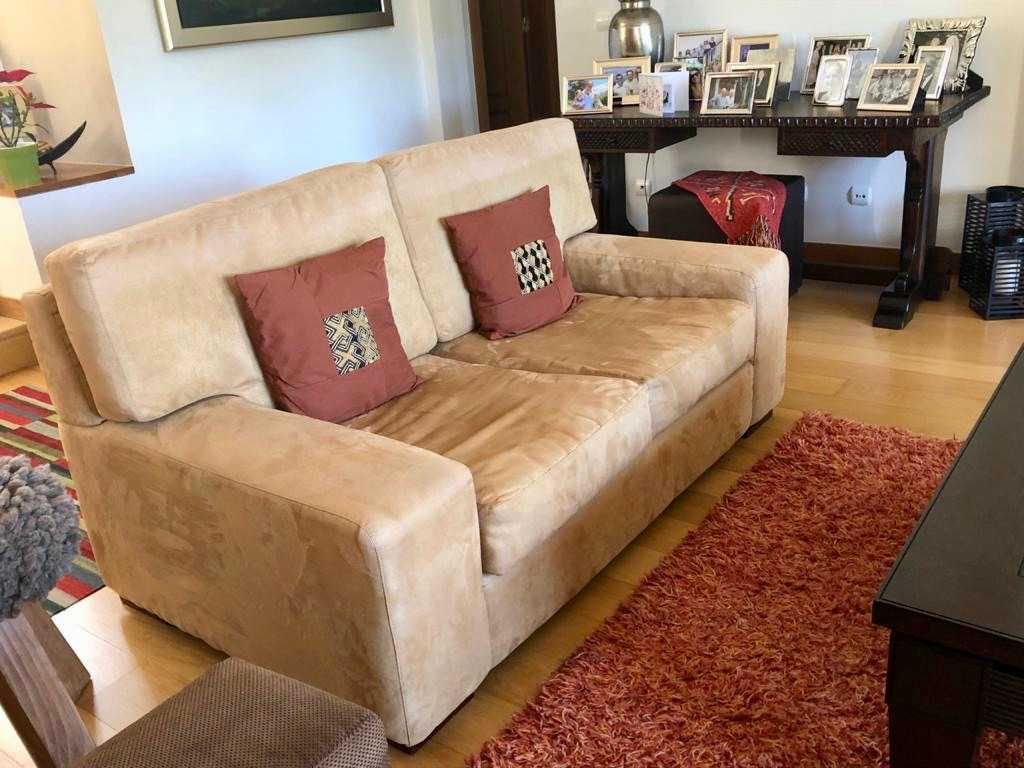 Sofa feito a mao precisa de um novo lar!!!