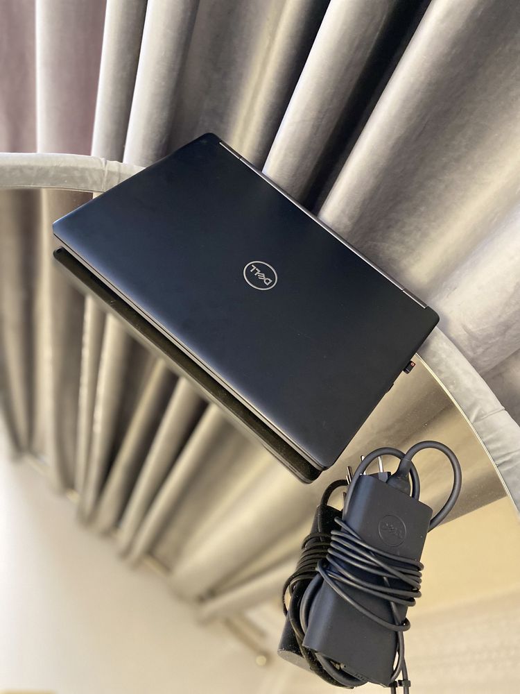 Ноутбук Dell Latitude 5490