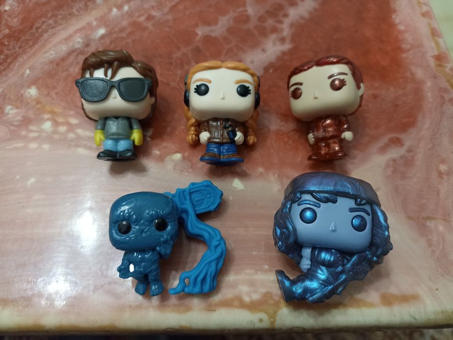 Kinder Joy stranger things