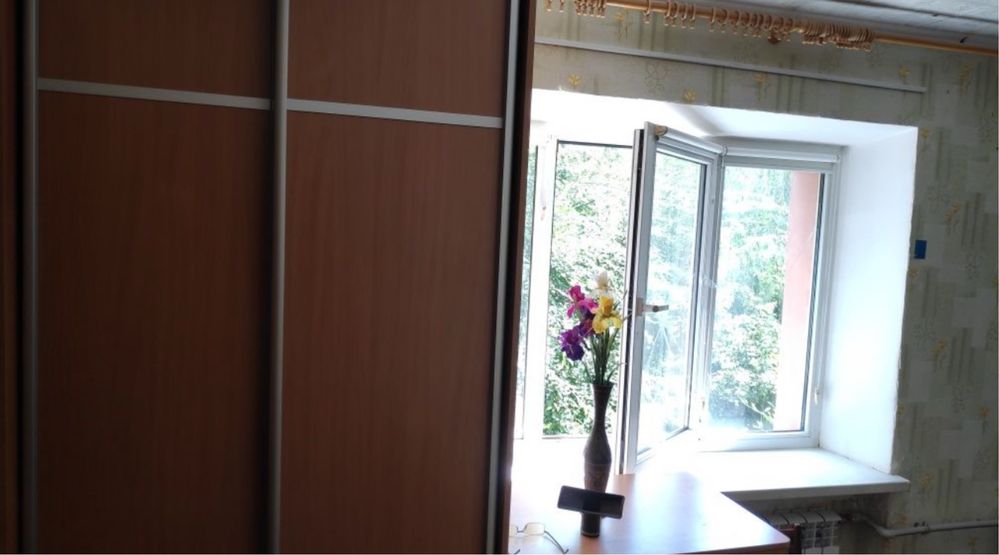 Продам 2х.кв.2/5 на П.Поле , 23 Августа 11а.