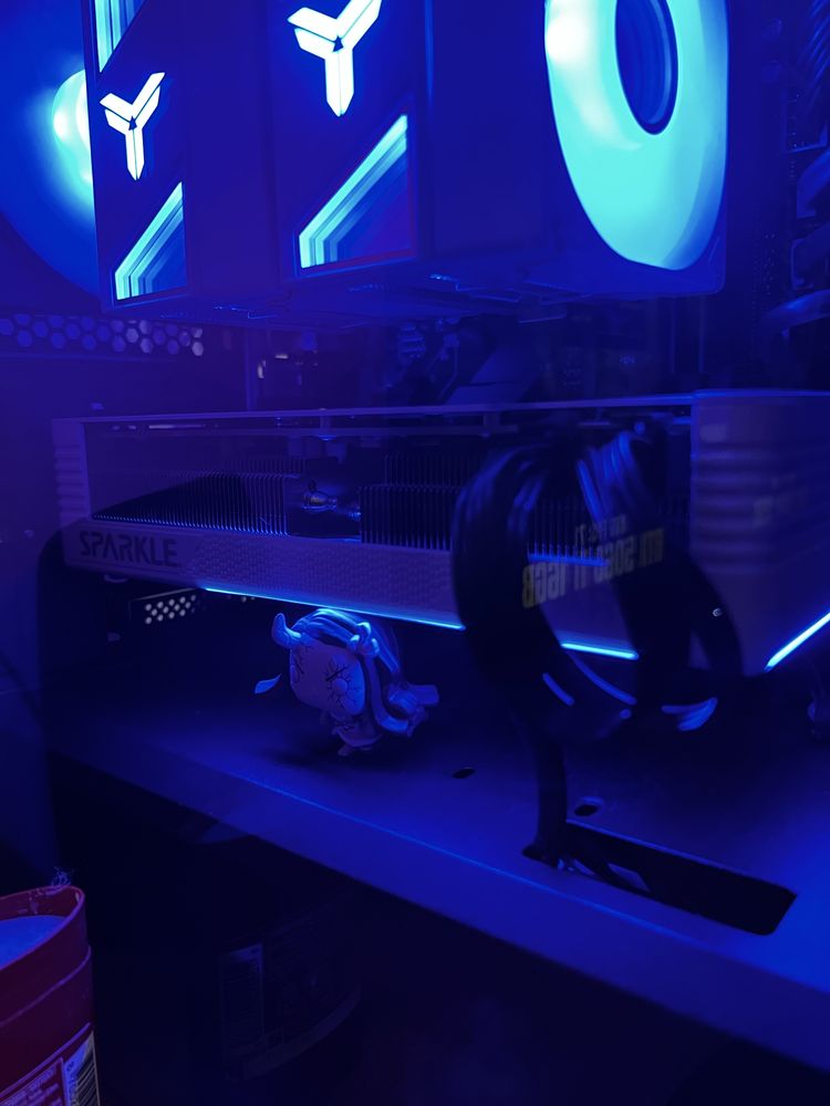 Intel Arc B580 - Sparkle ROC Luna 12Gb GDDR6