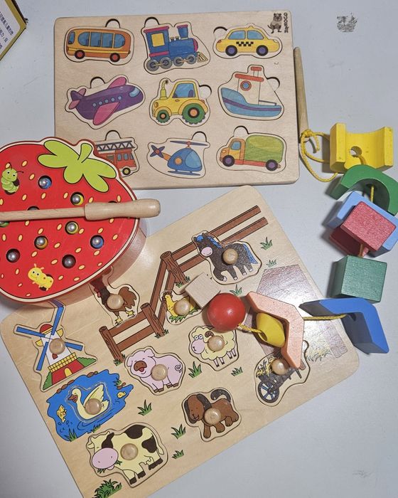 Дерев'яні ігращшки пакетом: рамка вкладиш, шнурівка, магнітна рибалка