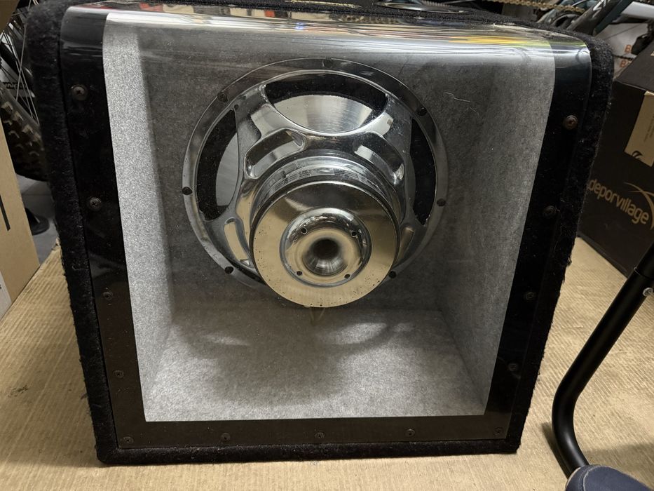 Subwoofer para automóvel