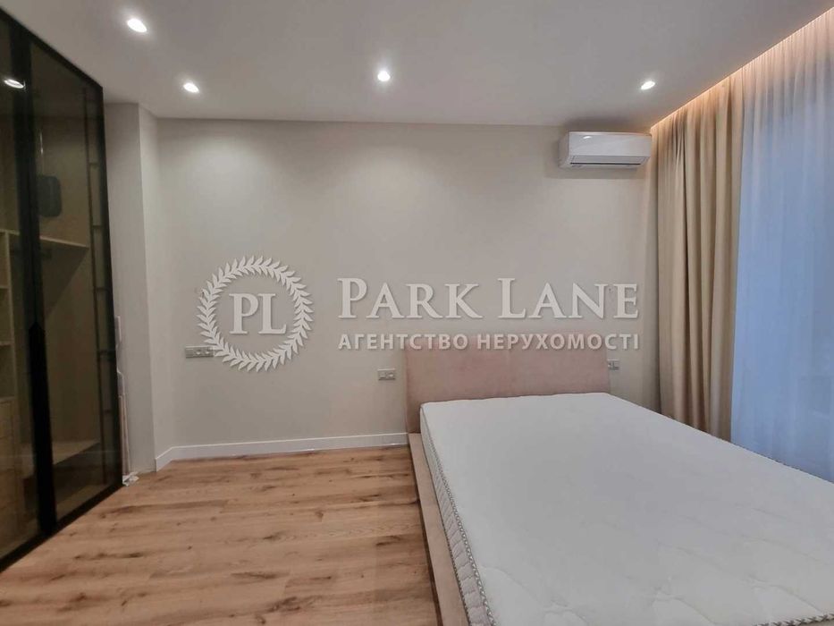 Продам 45м Бульварно-Кудрявська Ярославів Град