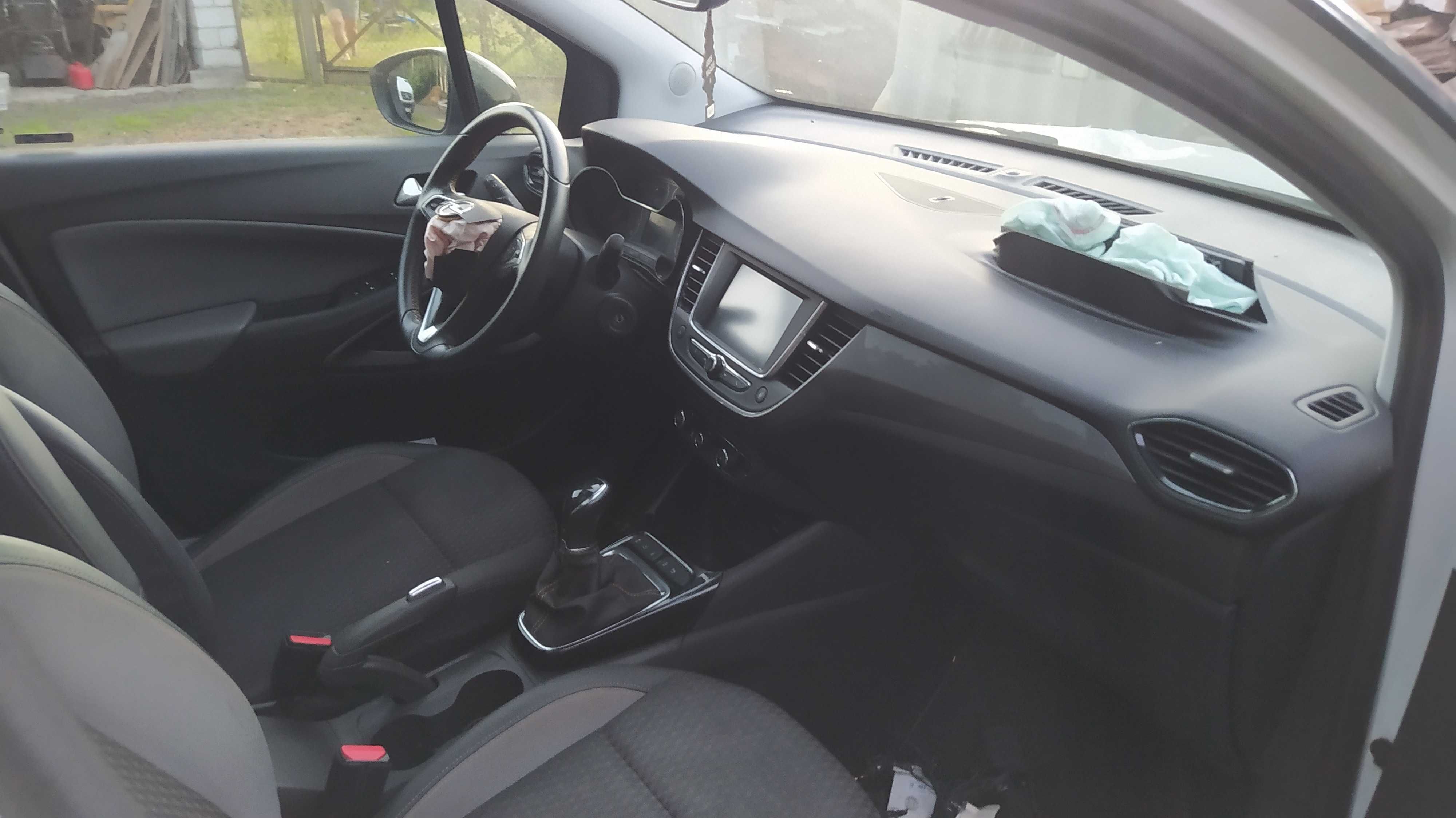 Crossland X 2017, panorama, kamera, jezdzacy