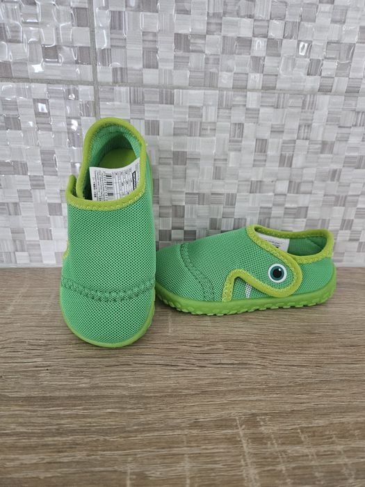 Kapcie buty decathlon 22 23 nowe zielone