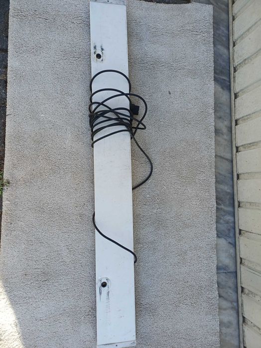 Placa de luzes para reboque e atrelado com fixação de matricula