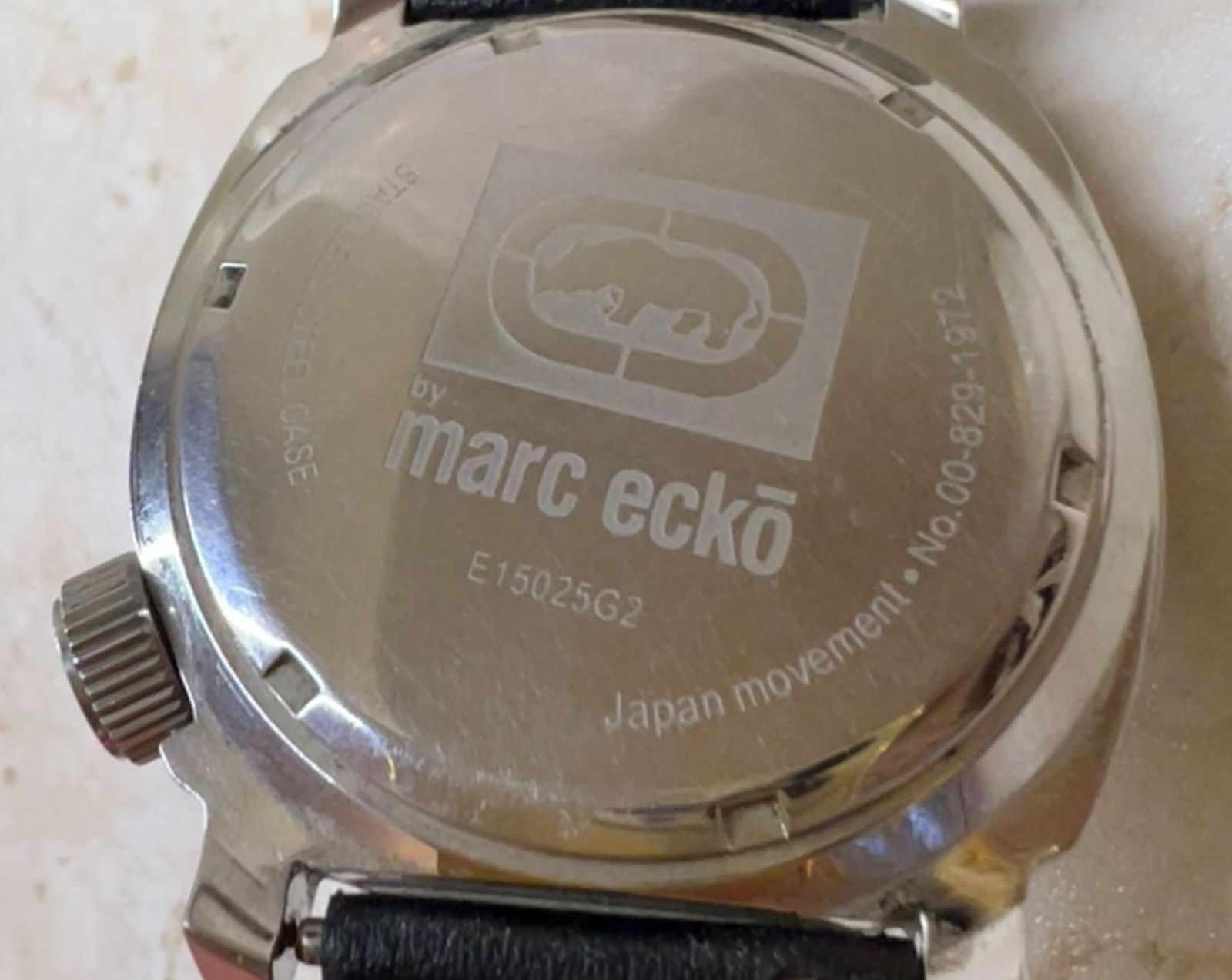 Часы женские Mark Ecko
