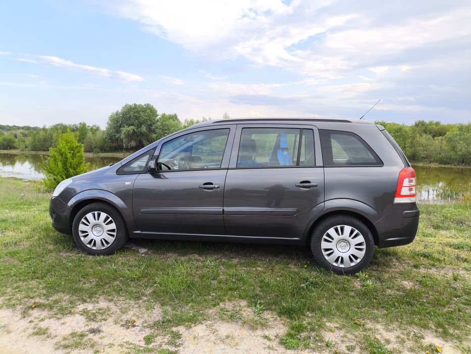 Зафіра Б 1.6(2009) 7 місць