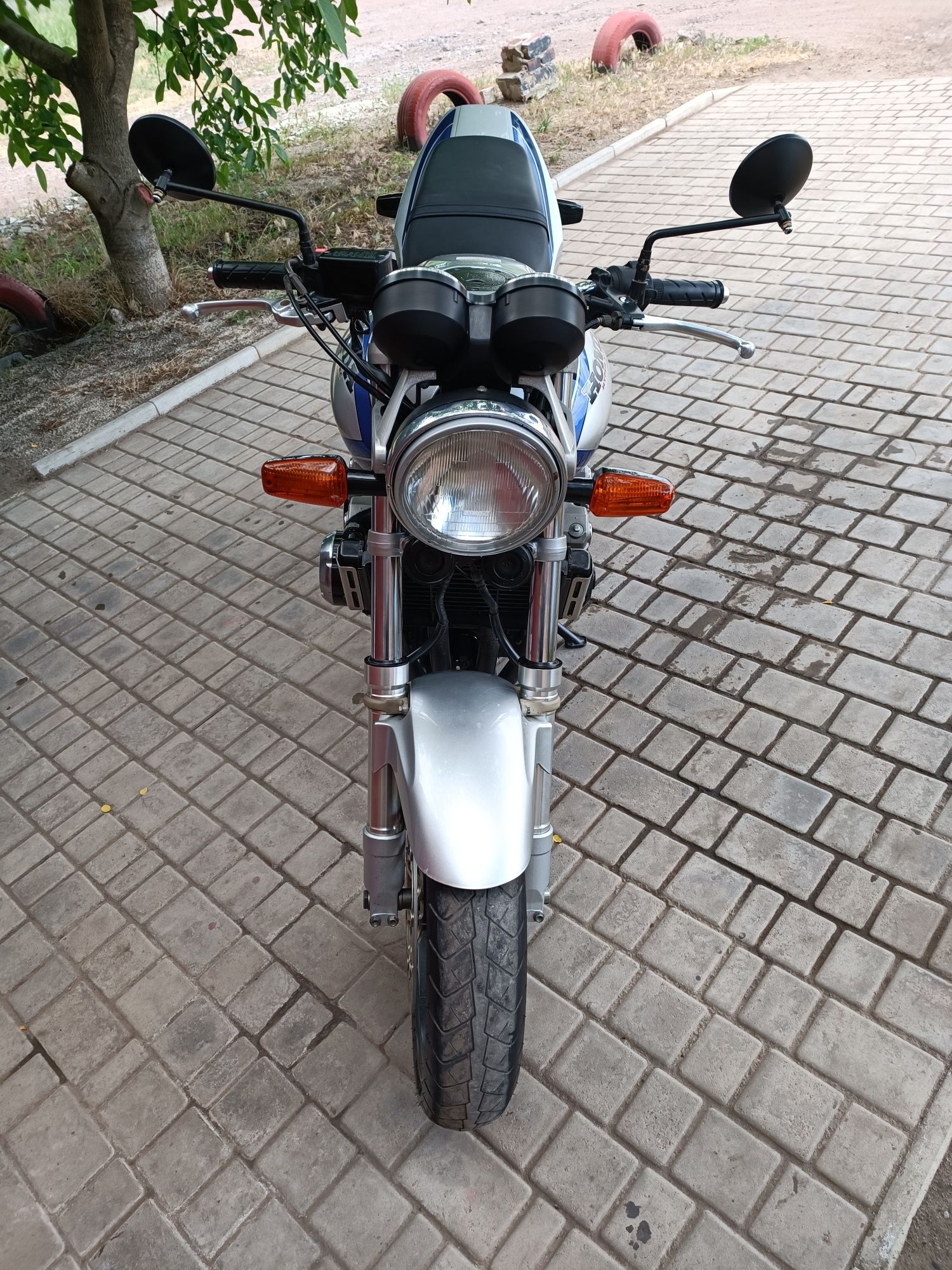 Продам HONDA CB 400 VTEC