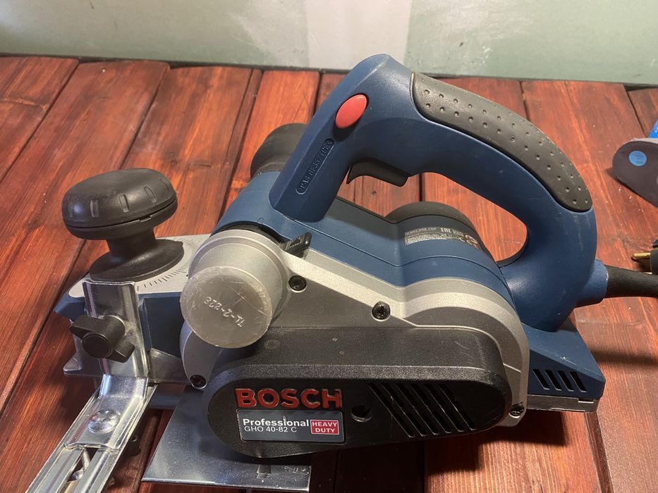 Bosch GHO 40-82C, 850W - strug elektryczny, najlepszy model, faktura