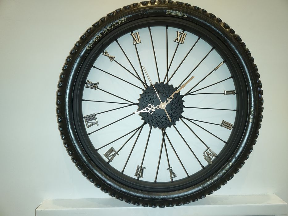 Zegar na ścianę duży