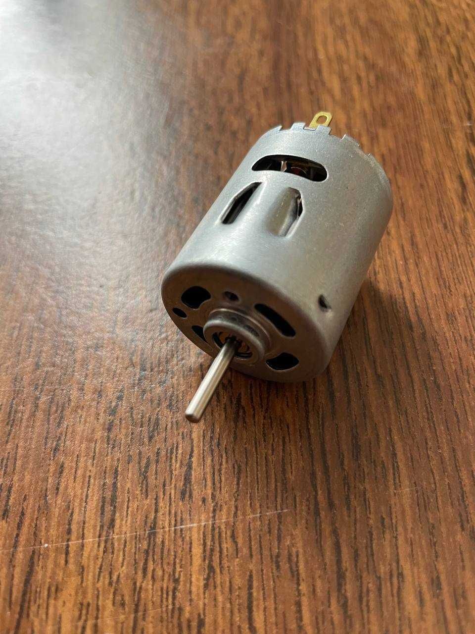Моторчик 32V універсальний  RS 365SM 2273 DC32V
