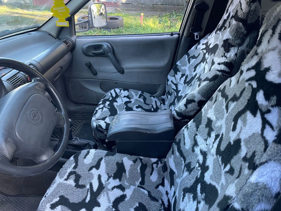 Автомобіль Opel Combo не гнилий