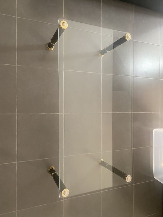 Mesa de centro em vidro