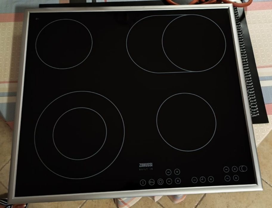 Placa elétrica de cozinha zanussi