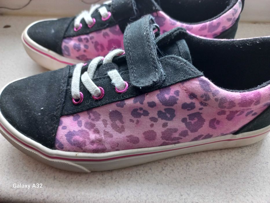 Trampki dla dziewczynki rozm. 34 COOL CLUB