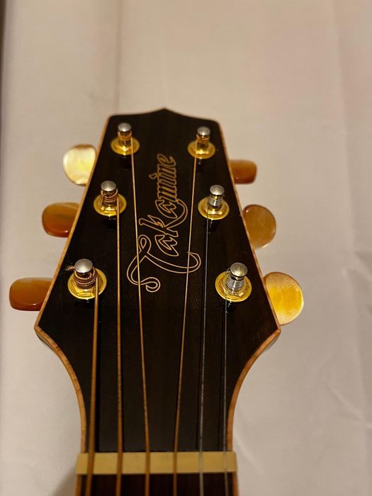 Guitarra Takamine GN 71