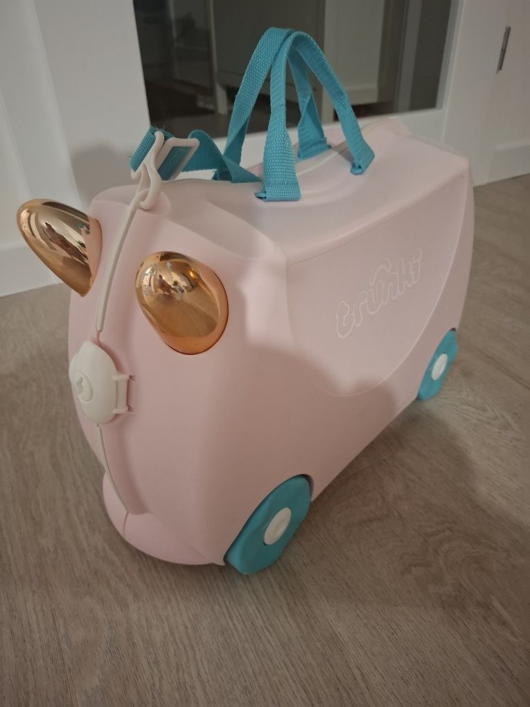 Walizka Trunki na kółkach