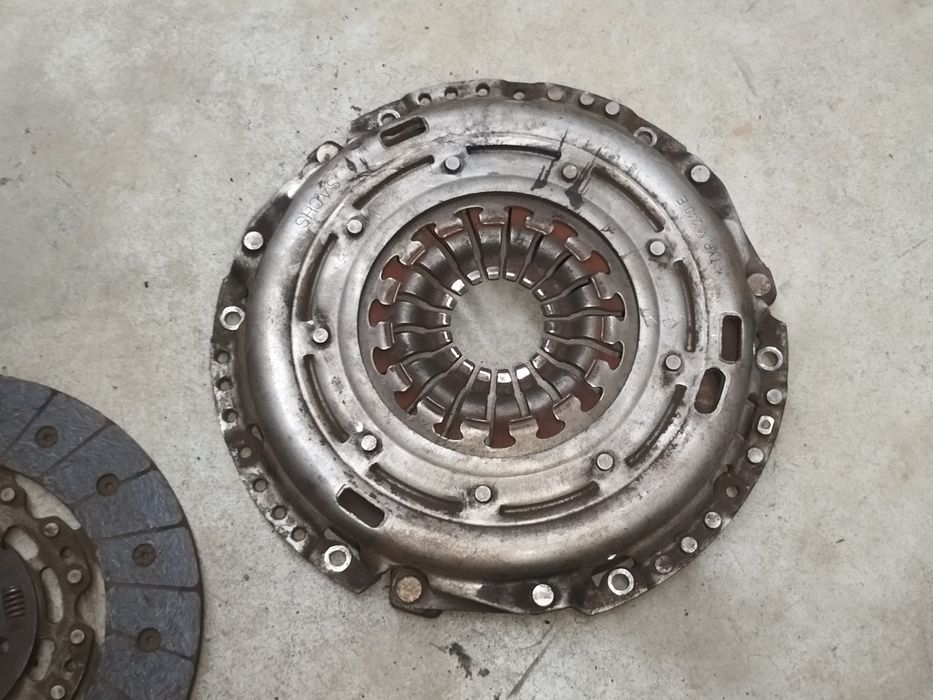 VW Touran 2.0 TDI sprzęgło dwumasa tarcza docisk KOMPLET