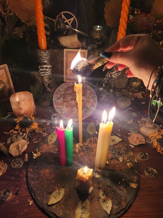 Rytuały , uroki , klątwy oraz oczyszczenia