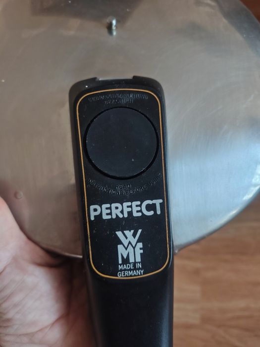 Скороварка WMF Perfect.  Німецька. 4.5 л