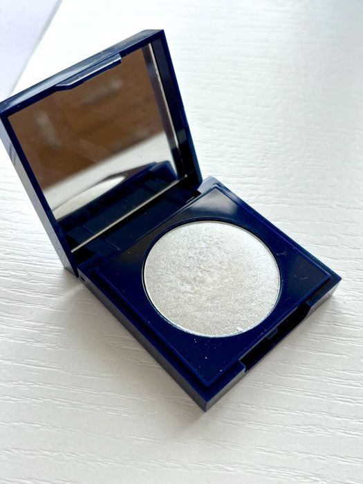 stars from the stars x e.wedel cień do powiek topper