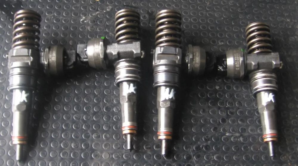 wtrysk wtryski 1.9 TDI SHARAN GALAXY GOLF 038130073AK