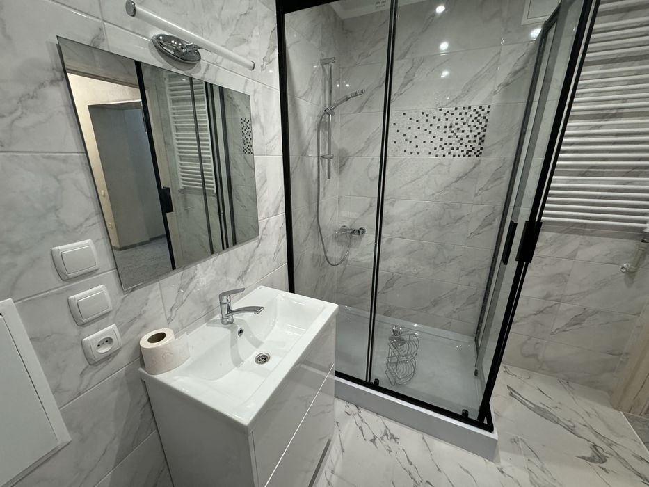 Продаж двокімнатної квартири на Соборній з новим ремонтом