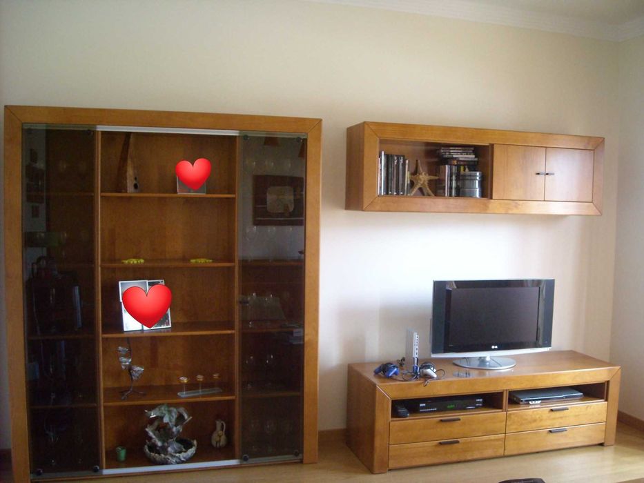 Conjunto de móveis seminovos marca Cerne