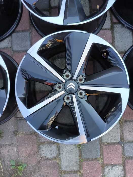 Felgi aluminiowe 17 Citroen C4 Picasso C5 Berlingo DS7 5x108